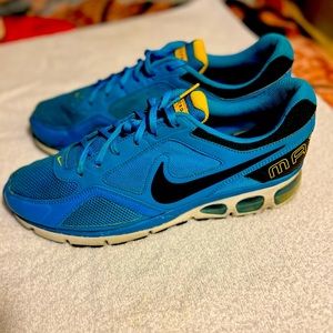 Nike Max Air Men’s 10.5 running shoes